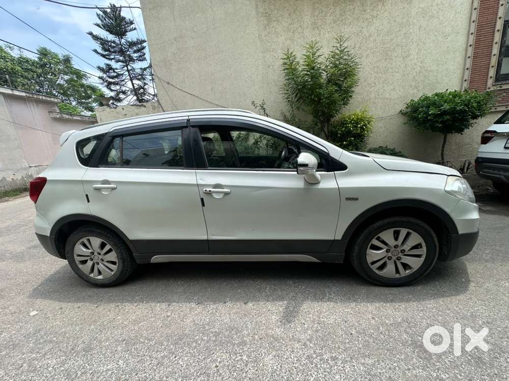 Maruti Suzuki S Cross 1.6 Alpha Diesel Well Maintained