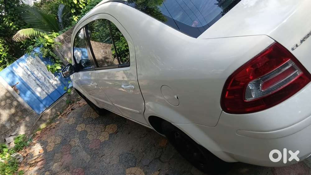 Ford Fiesta Classic 2015 Model