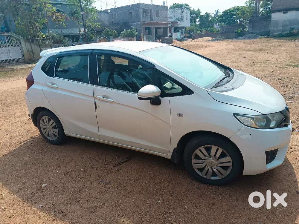 Honda Jazz 2016 Petrol 108000 Km Driven