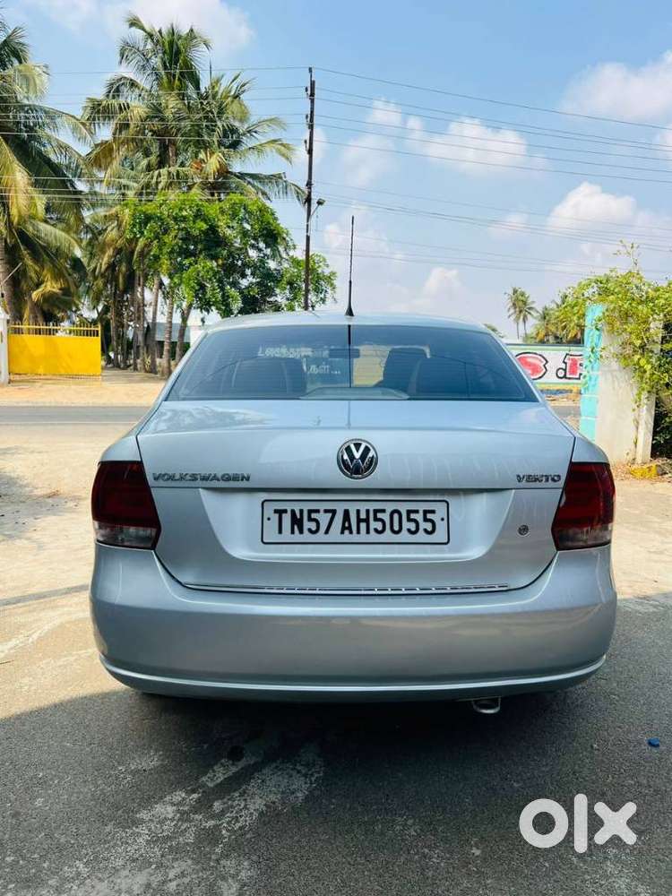 Volkswagen Vento 2010-2013 Petrol Highline, 2012, Petrol