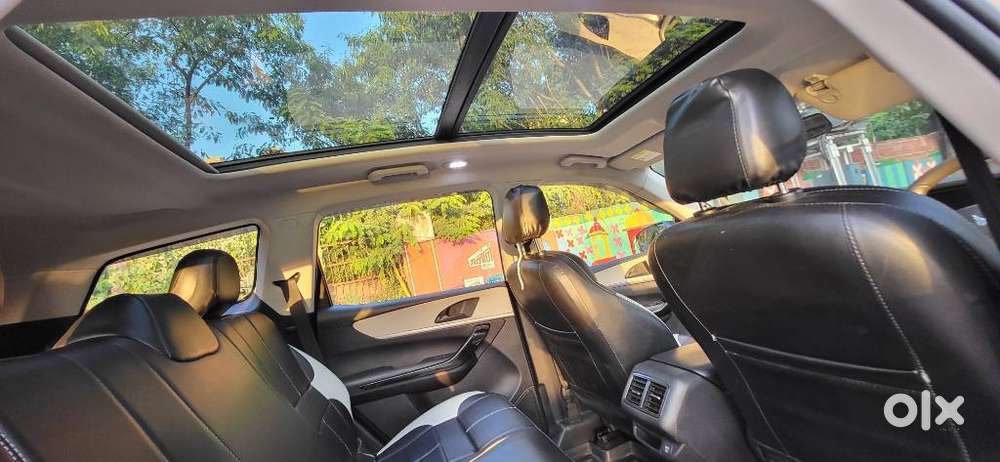 Mahindra Xuv700 2.2 Ax 5 Diesel Mt 7 Str, 2022, Diesel