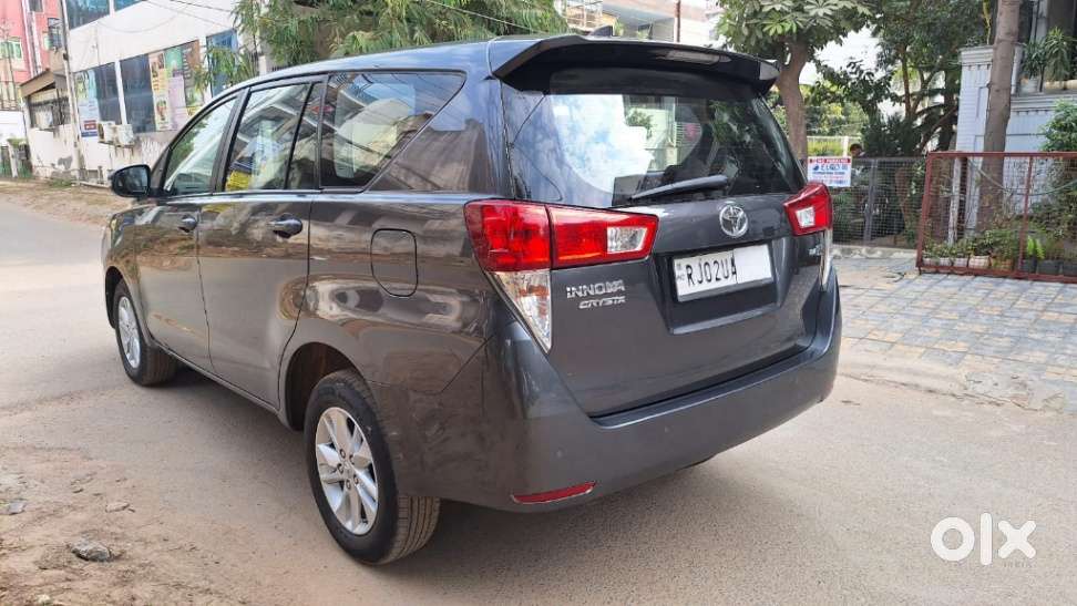 Toyota Innova Crysta [2020-ongoing] 2.4 Gx At 7 Str, 2020, Diesel