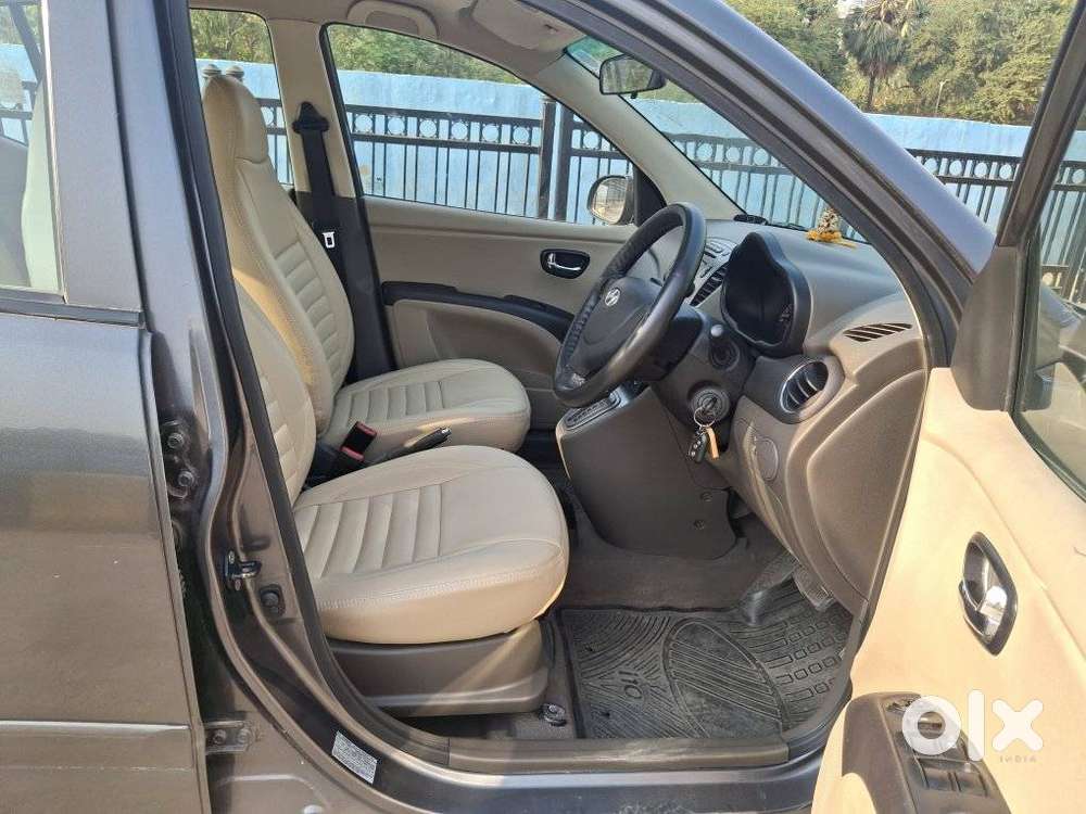 Hyundai I10 Sportz At, 2012, Petrol