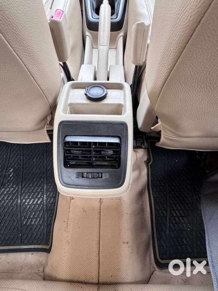 Maruti Suzuki Swift Dzire Vxi Optional, 2020, Petrol
