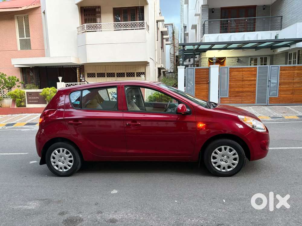 Hyundai I20 Magna 1.2 Mt, 2010, Petrol