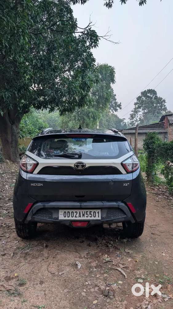 2018 Tata Nexon Xz+ Petrol | First Owner | 5.40lakh