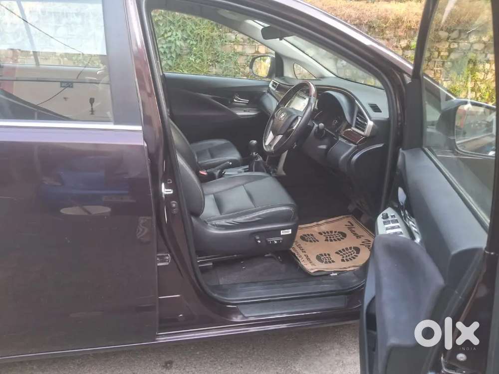 Toyota Innova Crysta 2017 Diesel Manual 115000 Km
