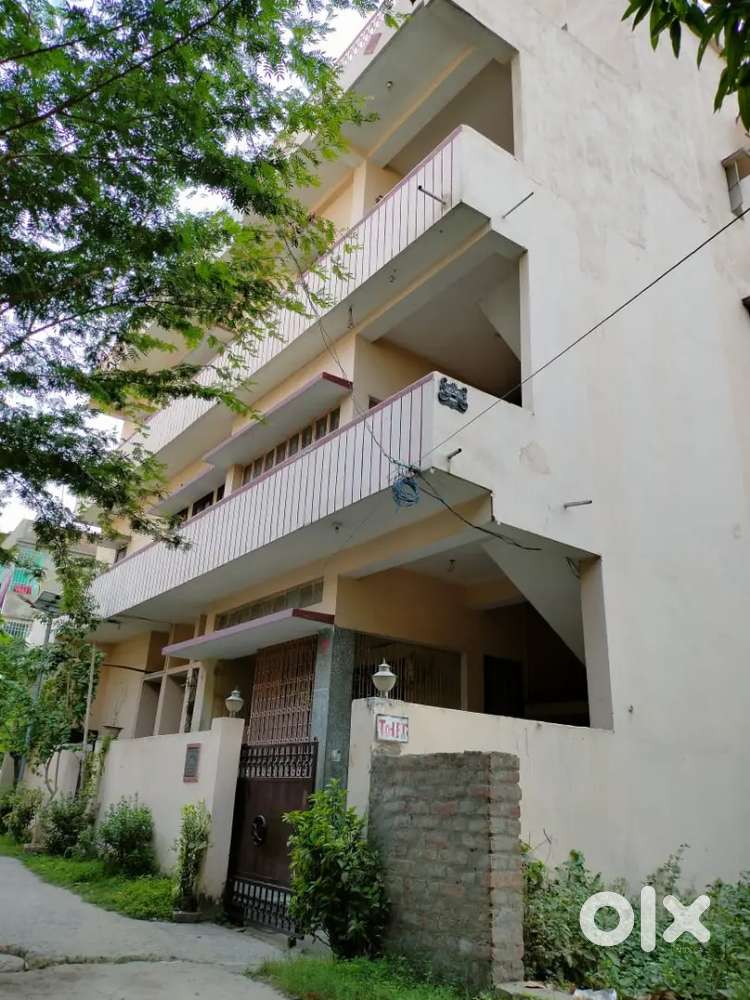 2 bhk (2 flats) available for rent in Hanuman nagar.. For Rent