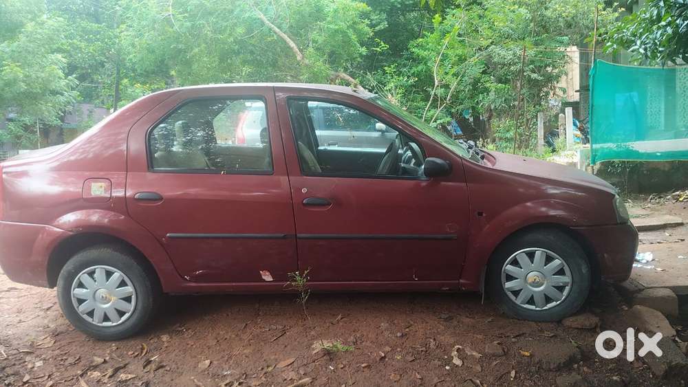 Mahindra Logan Petrol 2009