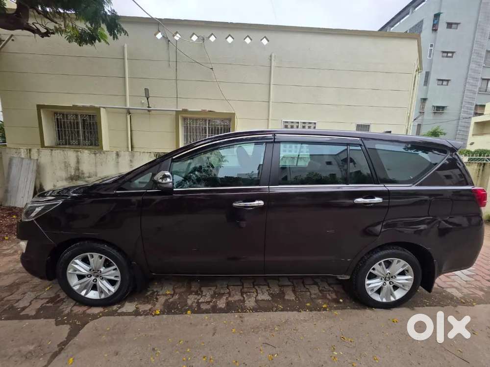 Toyota Innova Crysta 72000 Km 2017
