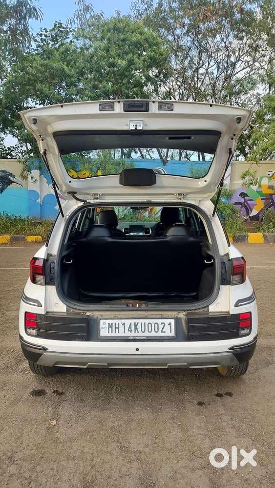Hyundai Venue 1.2 S Plus, 2023, Petrol