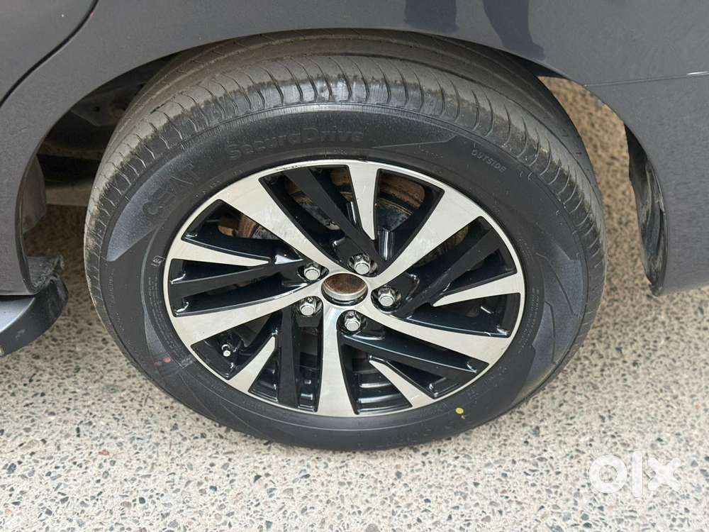 Toyota Innova Crysta 2.8 Zx At, 2021, Diesel