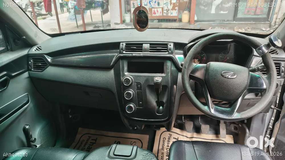 Mahindra Kuv 100 2018