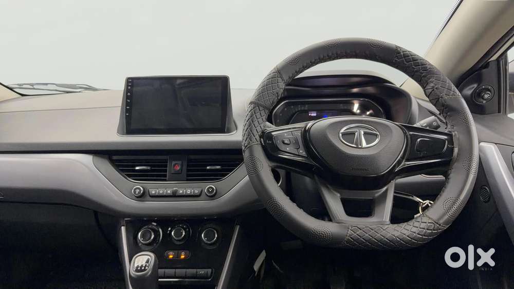 Tata Nexon 1.2 Revotron Xm (s), 2022, Petrol
