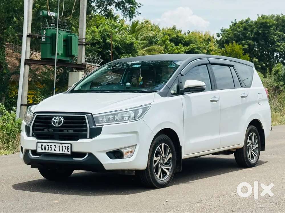 Toyota Innova Crysta Gx 2025