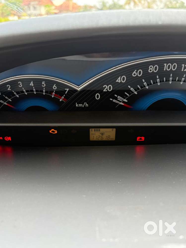 Toyota Etios V, 2013, Petrol