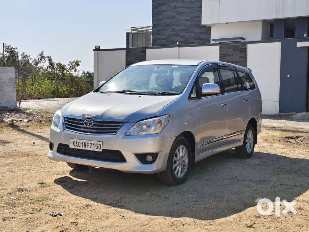 Toyota Innova 2012-2013 2.5 E Diesel Ms 8-seater, 2013, Diesel