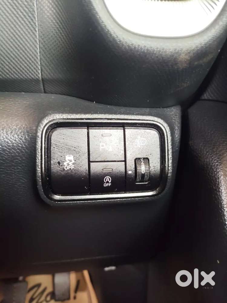 2024 Kia Sonet Htk(o) Petrol  9807 Km  Like New Car