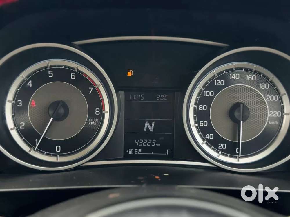 Maruti Suzuki Dzire Vxi Ags, 2022, Petrol