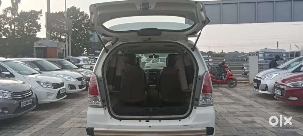 Toyota Innova, 2011, Diesel