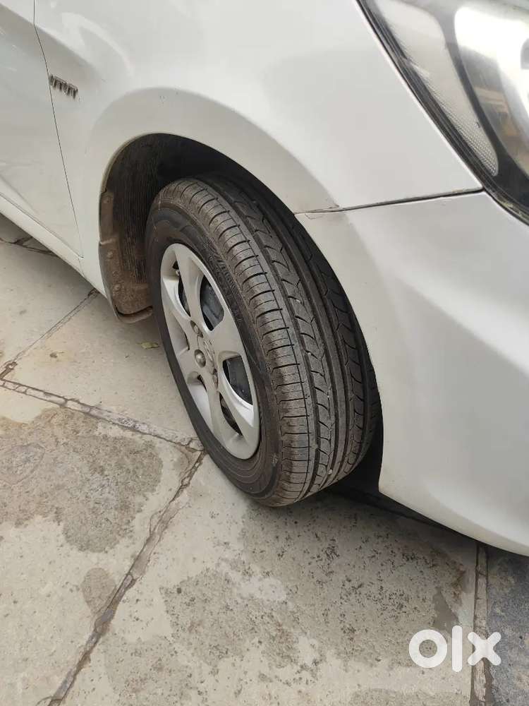 Hyundai Verna Fluidic 1.4 Petrol 2011
