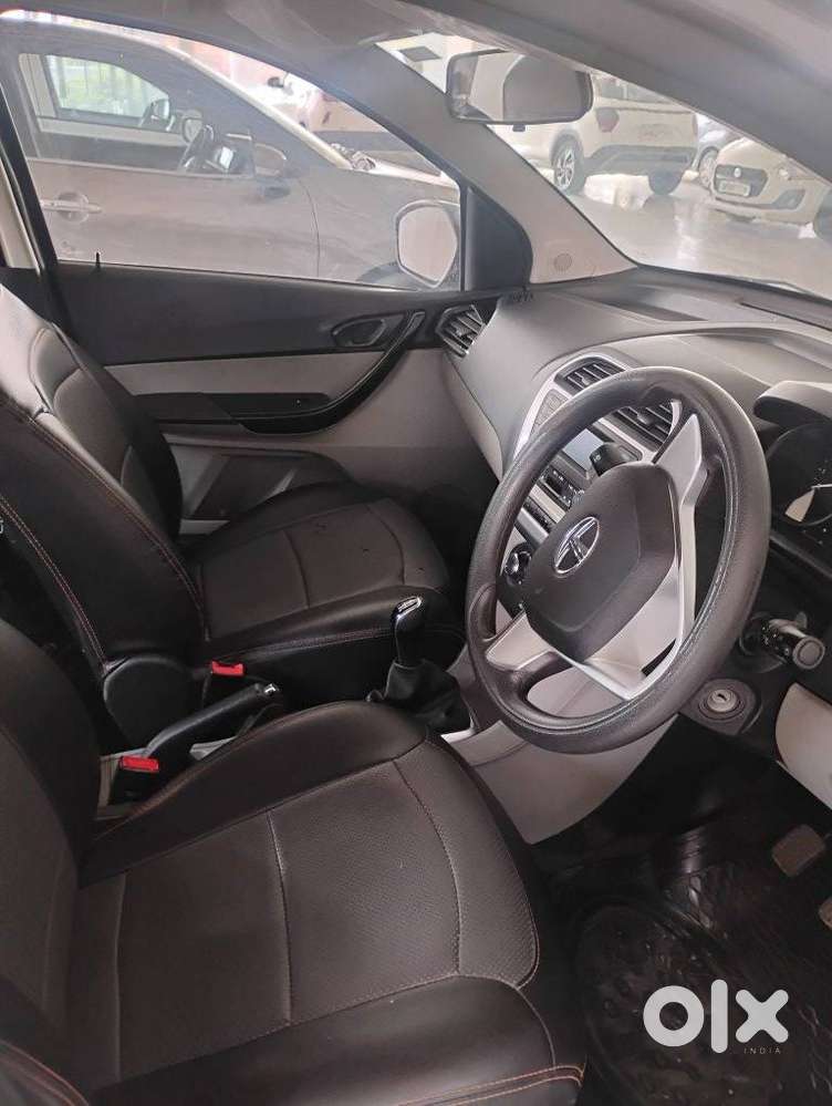 Tata Tiago 1.2 Revotron Xt, 2017, Petrol