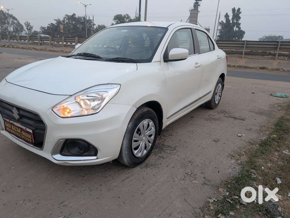 Maruti Suzuki Dzire, 2022, Petrol