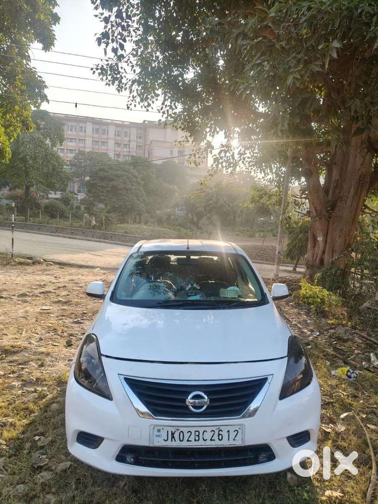 Nissan Sunny 2013
