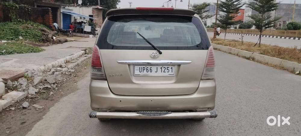 Toyota Innova 2.5 Vx 8 Str, 2010, Diesel