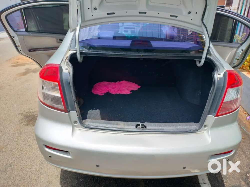 Maruti Suzuki Sx4 2010 Year Petrol