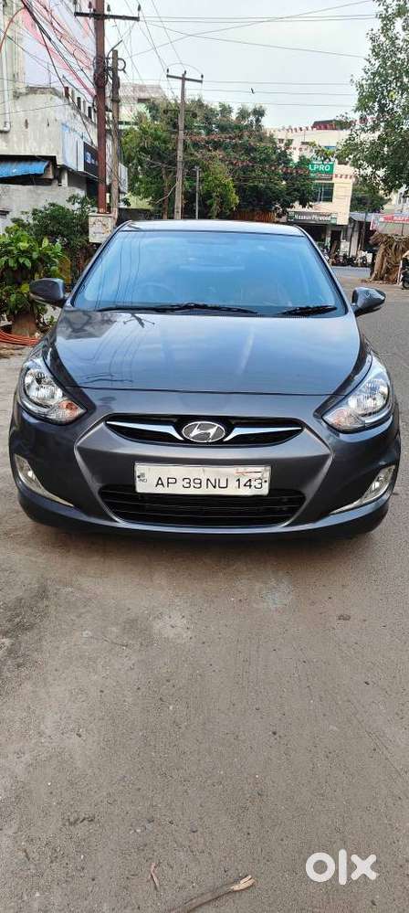 Hyundai Verna 1.6 Sx Vtvt (o), 2014, Petrol