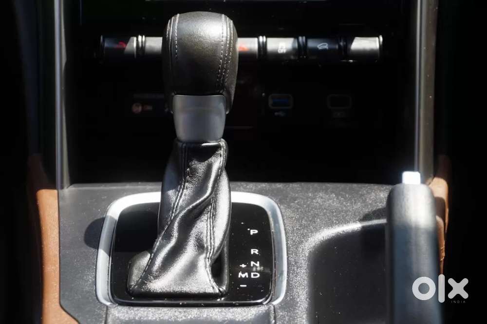 Mahindra Scorpio N Z8 L Petrol At 6 Str, 2023, Petrol