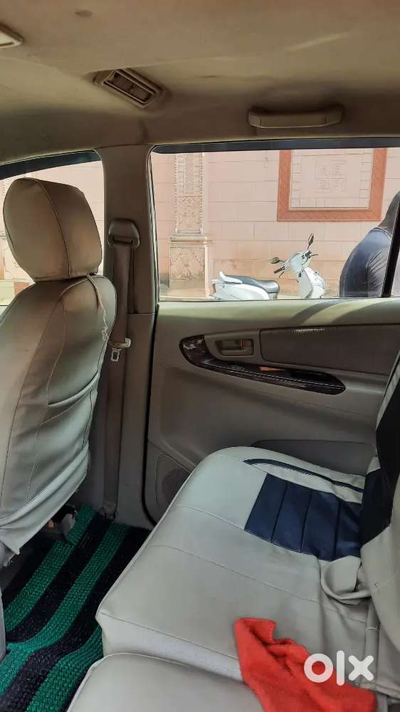 Toyota Innova 2010 Diesel 135000 Km Driven