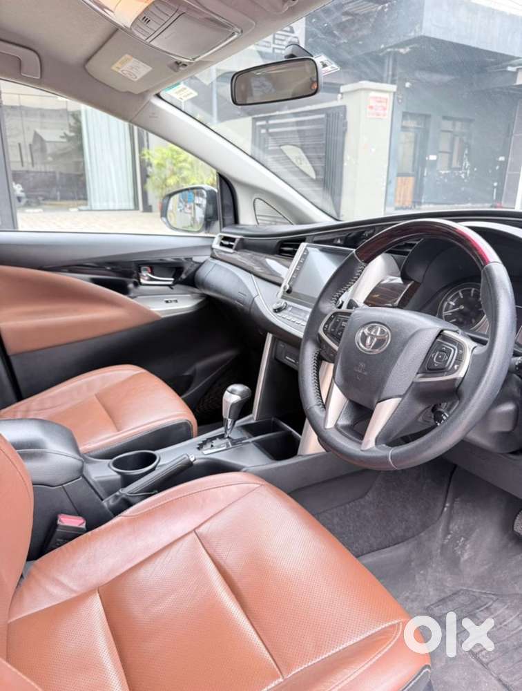 Toyota Innova Crysta 2.8z Automatic, 2021, Diesel