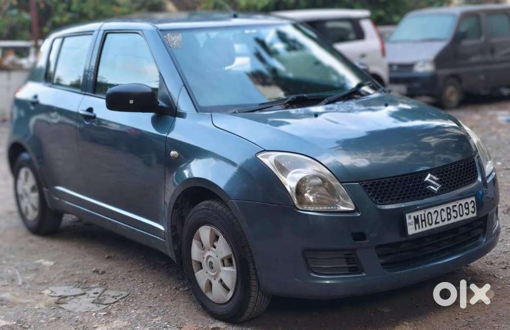 Maruti Suzuki Swift Lxi Bsiv, 2011, Petrol