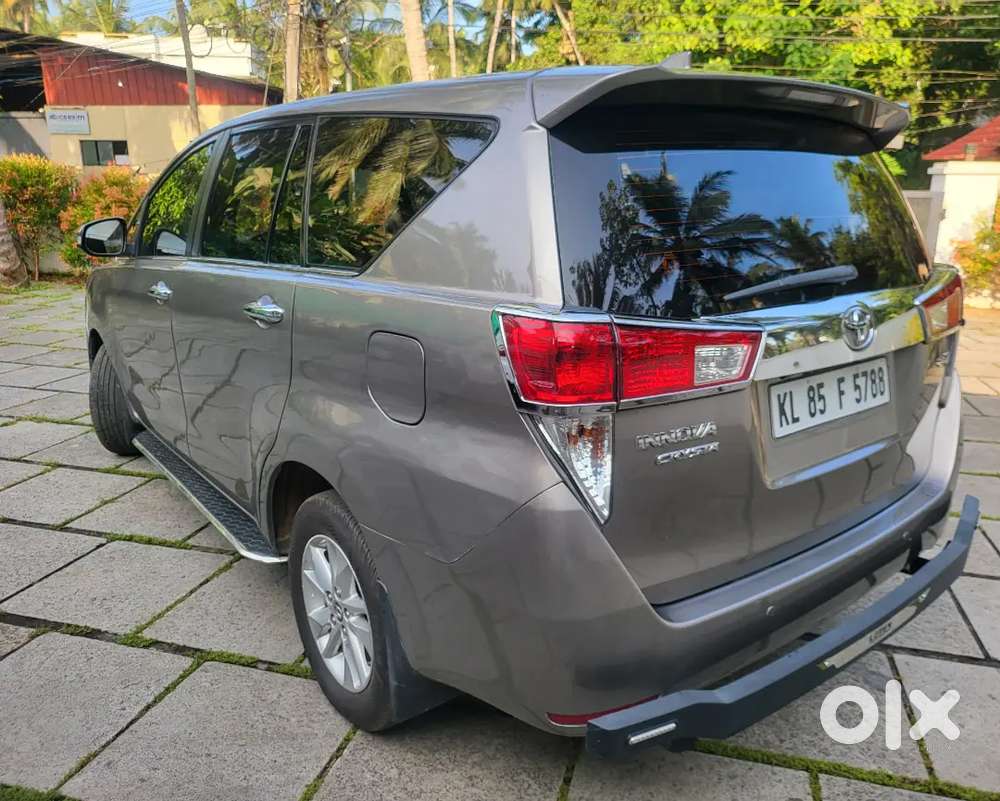 Toyota Innova Crysta 2016 Diesel Manual