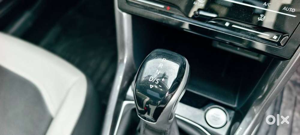 Volkswagen Taigun 1.0 Tsi Topline At, 2023, Petrol