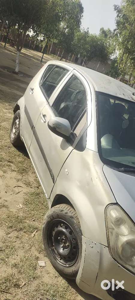 Maruti Suzuki Dzire 2012