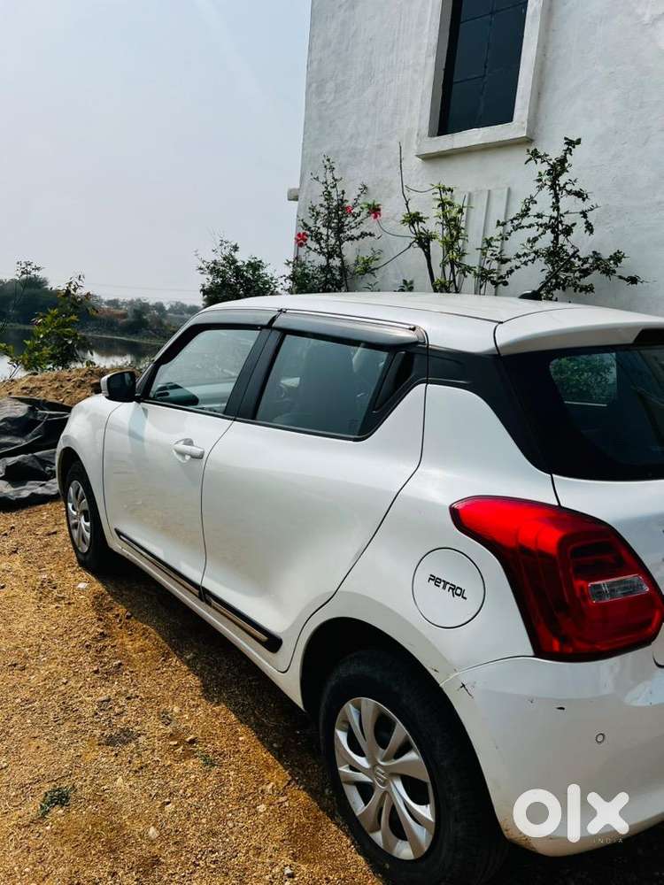 Maruti Suzuki Swift 2023 Petrol Well Maintained