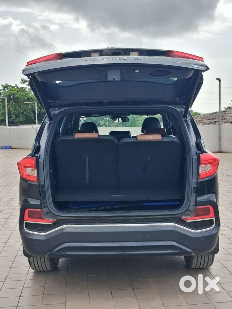 Mahindra Alturas G4 4wd At, 2021, Diesel