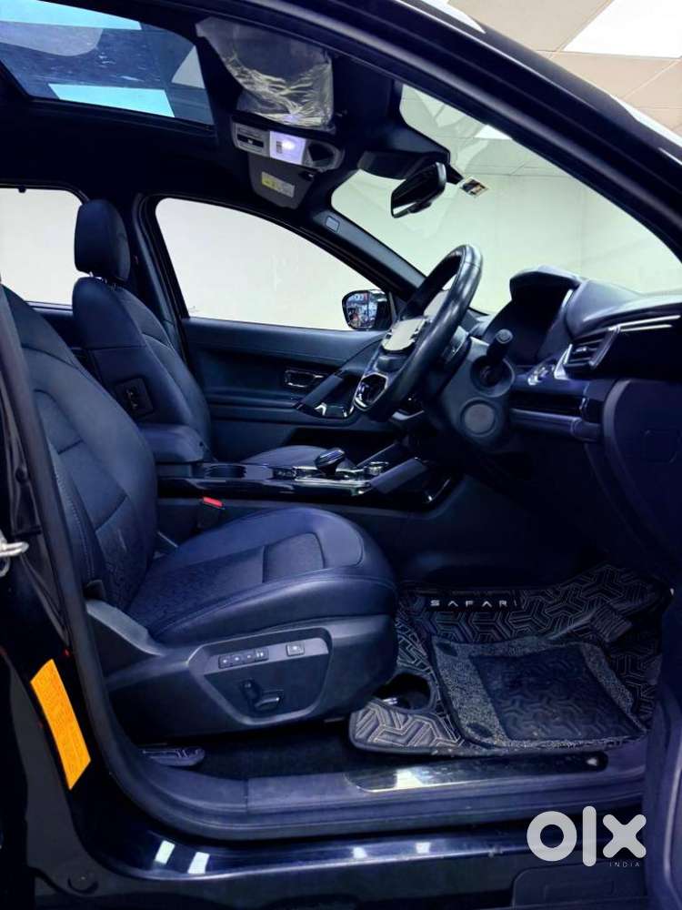 Tata Safari Accomplished Plus Dark Edition At, 2025, Diesel