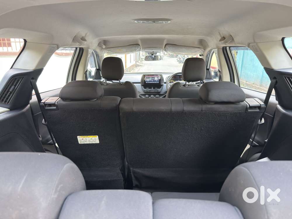 Tata Safari Pure, 2023, Diesel