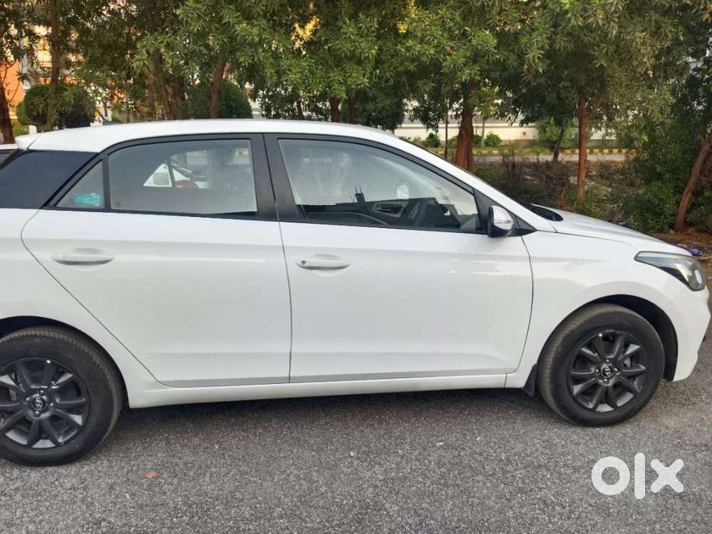 Hyundai Grand I10 Asta 1.2 At Vtvt, 2018, Petrol