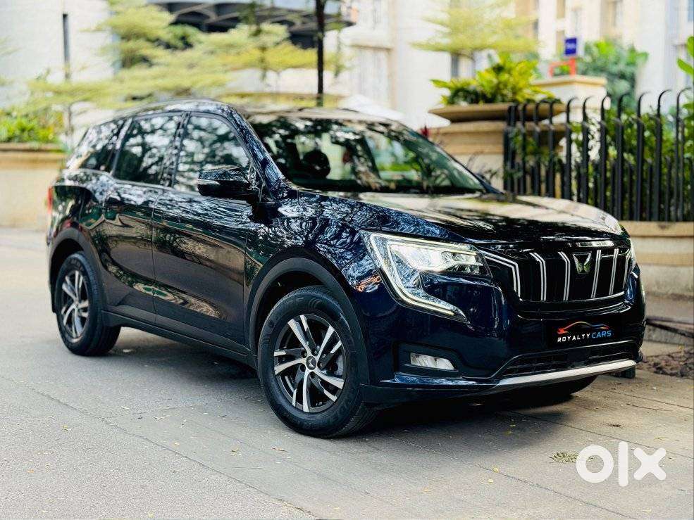 Mahindra Xuv700 2.0 Ax 5 Petrol Mt 7 Str, 2022, Petrol