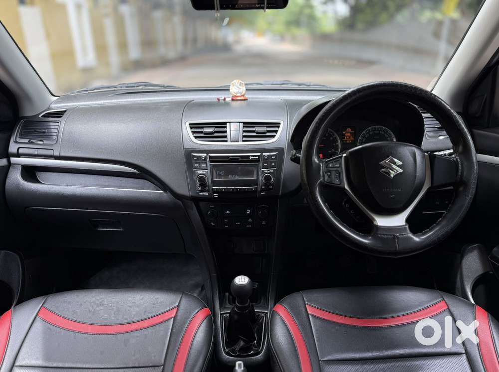 Maruti Suzuki Swift Vvt Zxi, 2017, Petrol