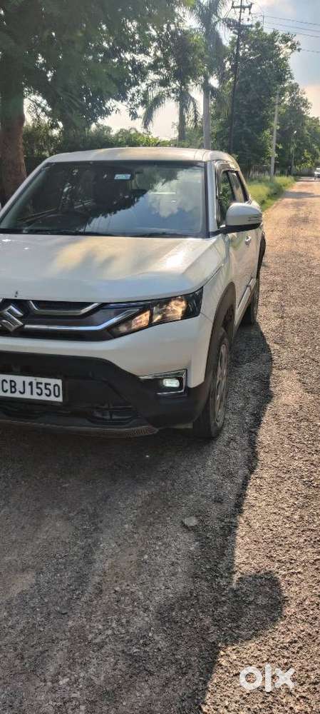 Maruti Suzuki Brezza 1.5 Lxi Cng, 2024, Cng & Hybrids