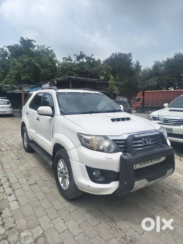 Toyota Fortuner 3.0 4x2 Mt, 2014, Diesel