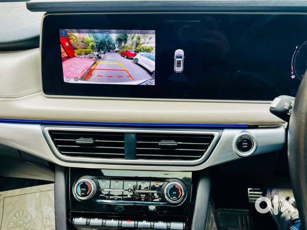 Mahindra Xuv700 2.0 Ax 7 Petrol At Luxury Pack Str, 2022, Petrol