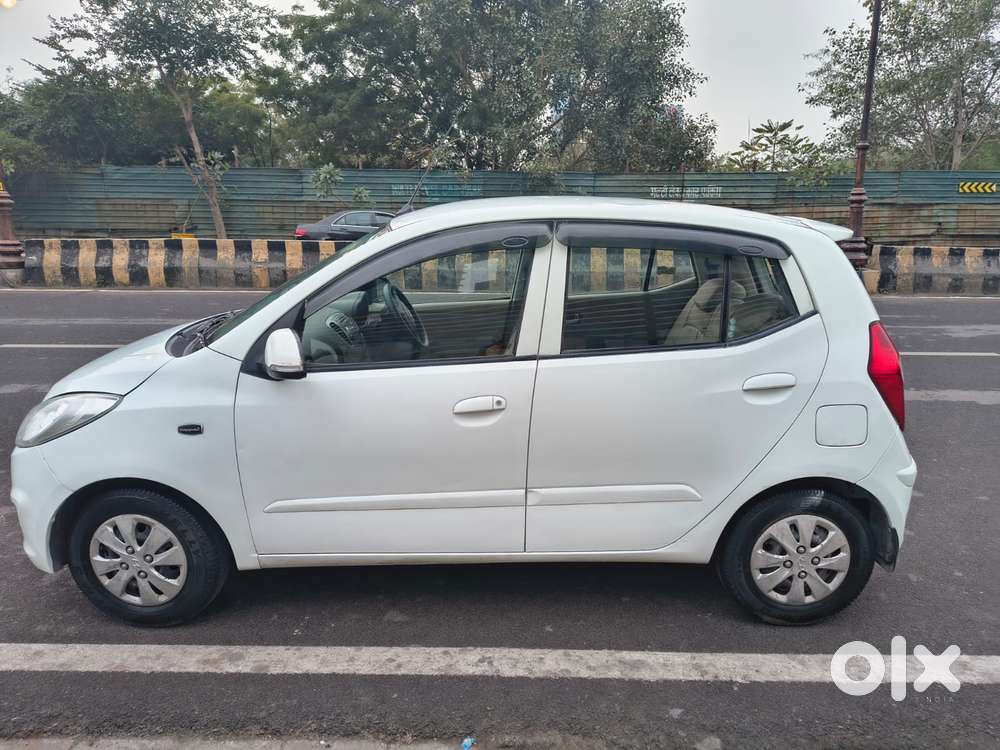 Hyundai I10 Sportz, 2013, Petrol