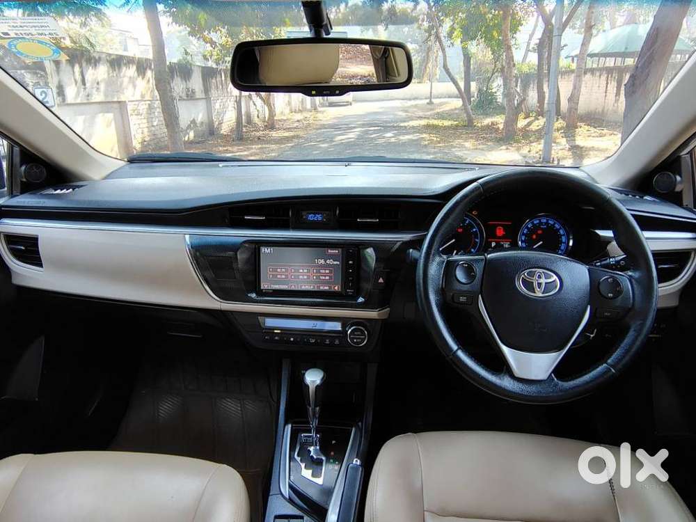 Toyota Corolla Altis 2013-2017 G At, 2015, Petrol